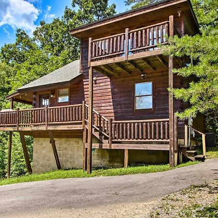 Cabin With Hot Tub And Deck About 12 Mi To Pigeon Forge! Sevierville Eksteriør billede